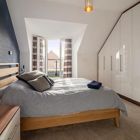 Modern Townhouse - Sleeps Up To 6 Apartment Maidenhead Exterior photo
