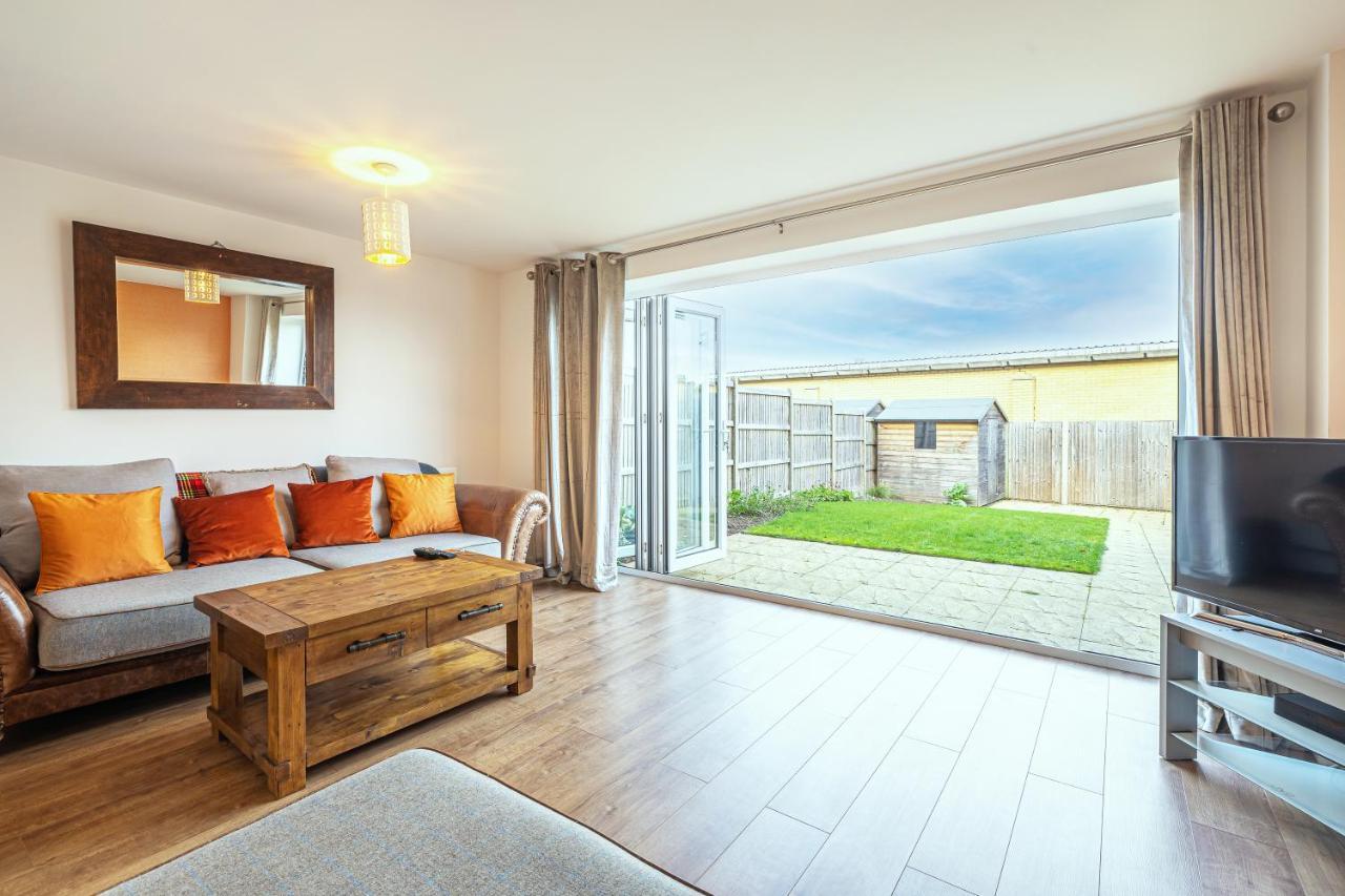 Modern Townhouse - Sleeps Up To 6 Apartment Maidenhead Exterior photo